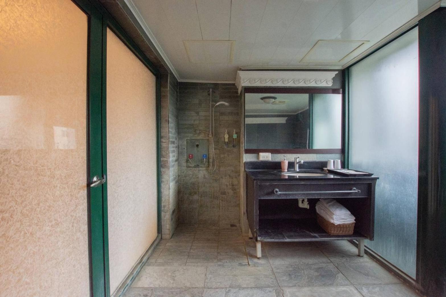 ホテル Duoai Mineral Spring 礁渓郷 エクステリア 写真